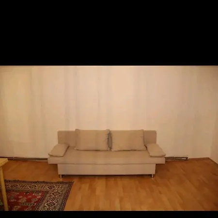 Apartment Cozy Near The Airport